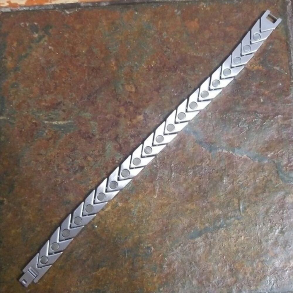 New stainless steel magnetic bracelet 8 inches‎ - Picture 4 of 4